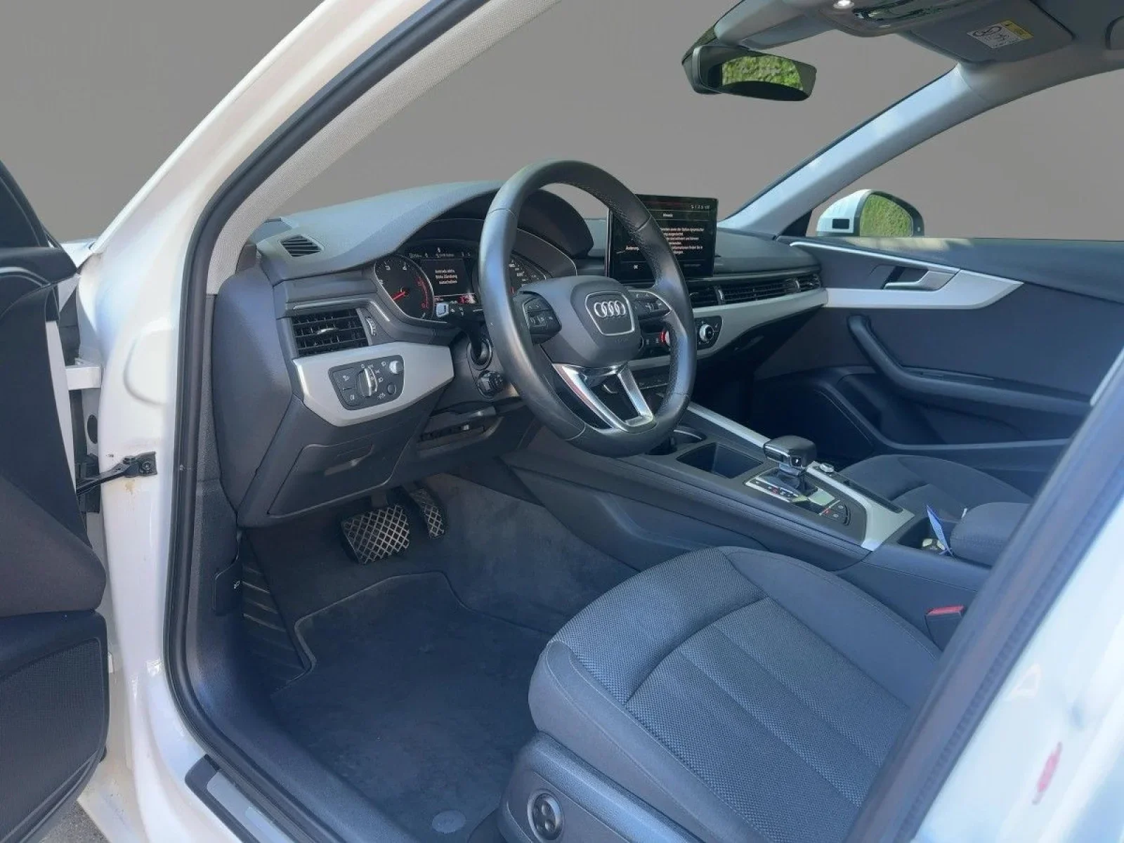 Audi A4 Lim. 30 TDI S Tronic MATRIX NAV+ KAM ACC HuD