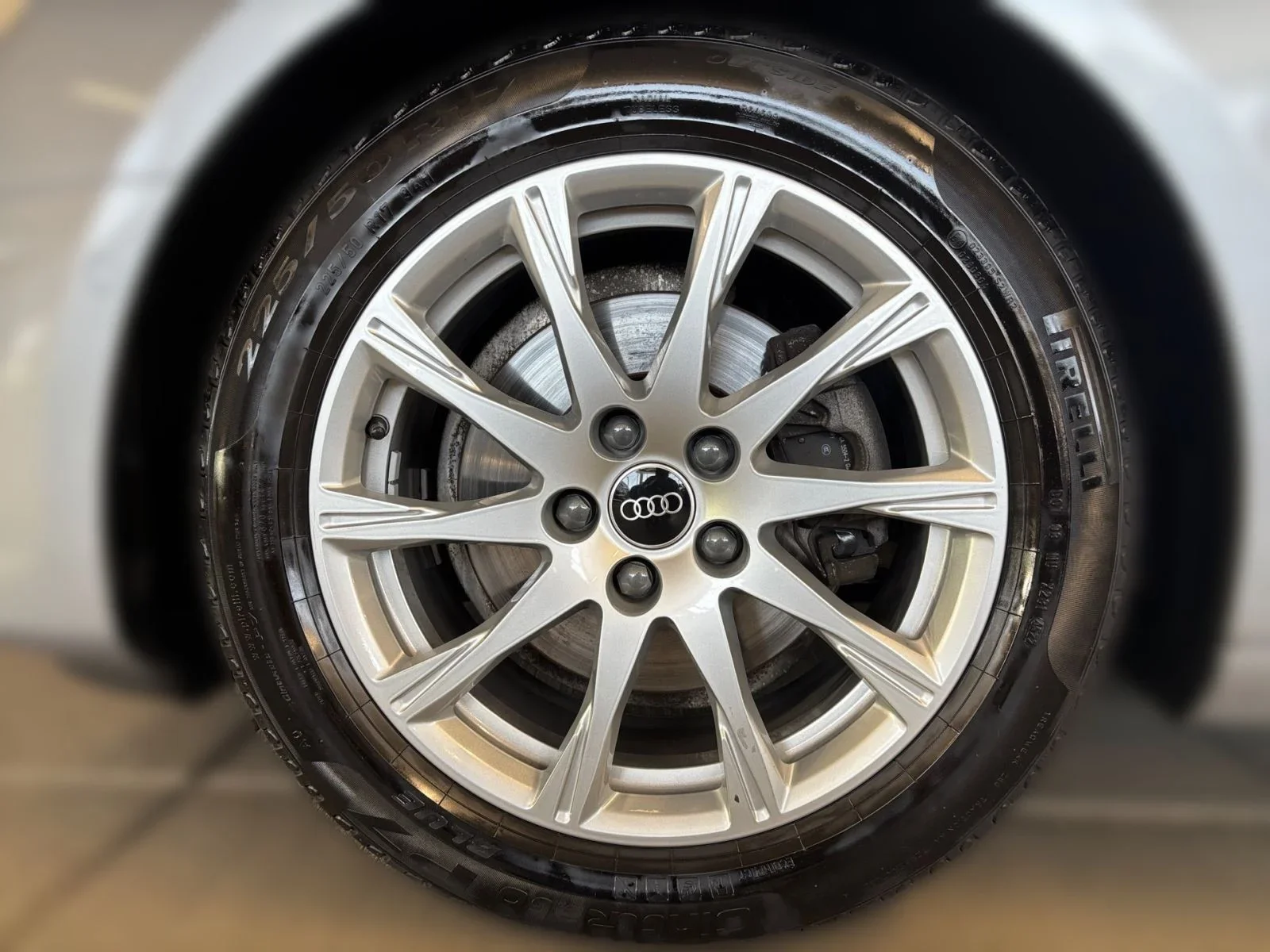 Audi A4 Avant 35 TDI S Tronic Advanced Navi LED Pano B&O PDC Sitzheizung