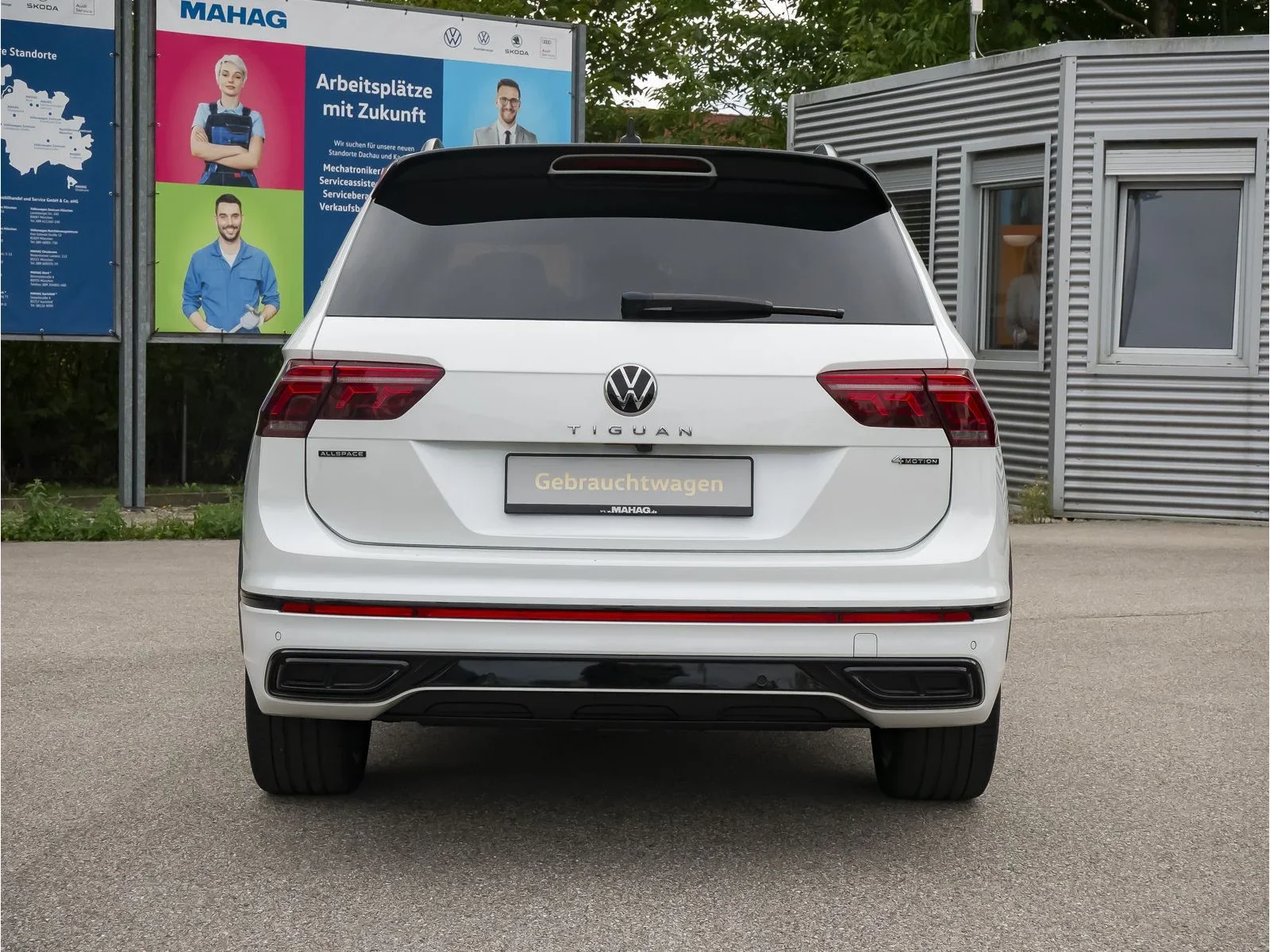 Volkswagen Tiguan Allspace R-Line 4Motion 2.0 TSI 7-Sitzer AHK IQ.Light IQ.Drive Navi Pano ParkAssist 360° EKlappe Standhz H&K App DSG
