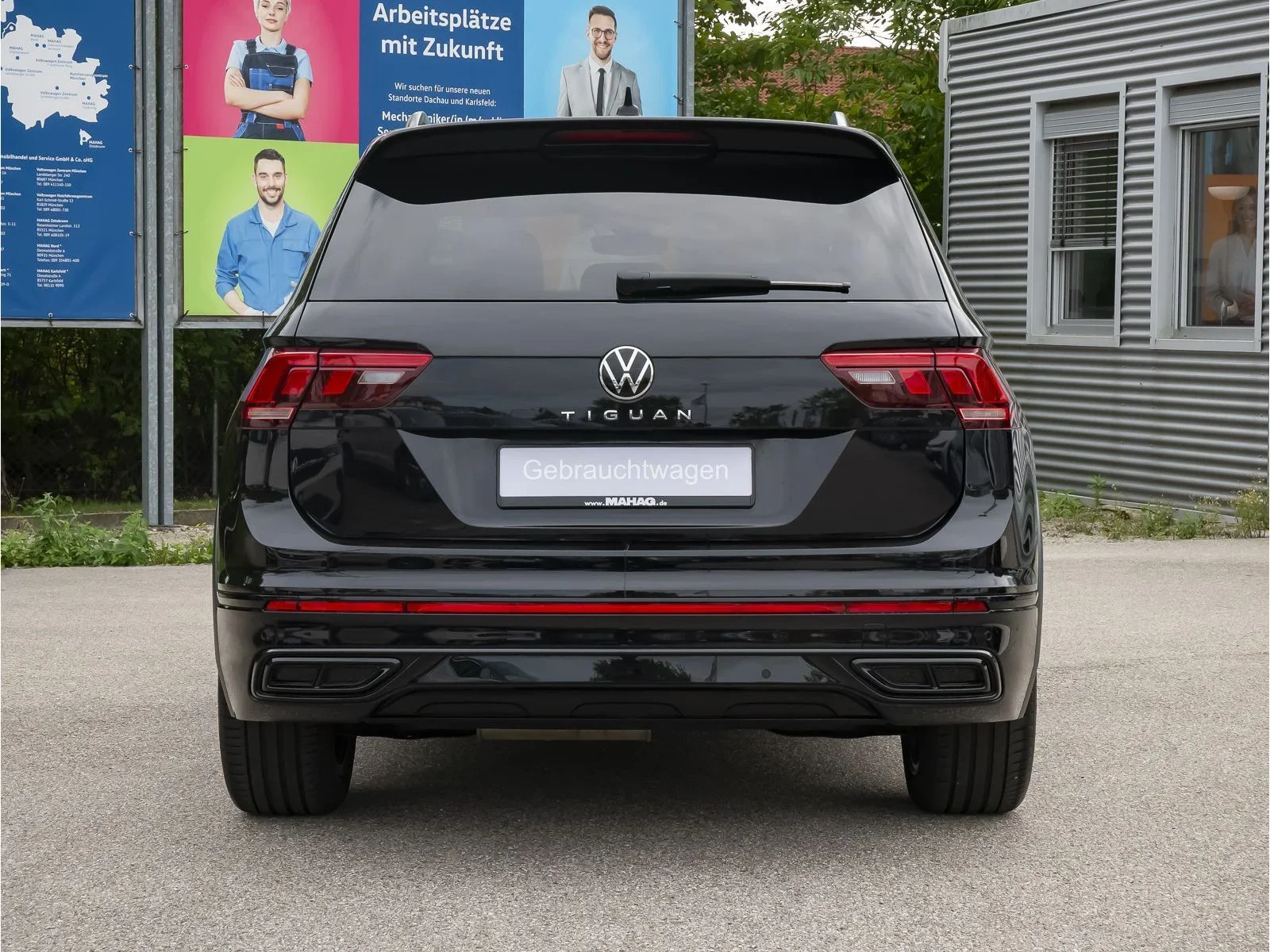 Volkswagen Tiguan 2.0 TDI R-Line BlackStyle LED Navi ParkPilot App DSG
