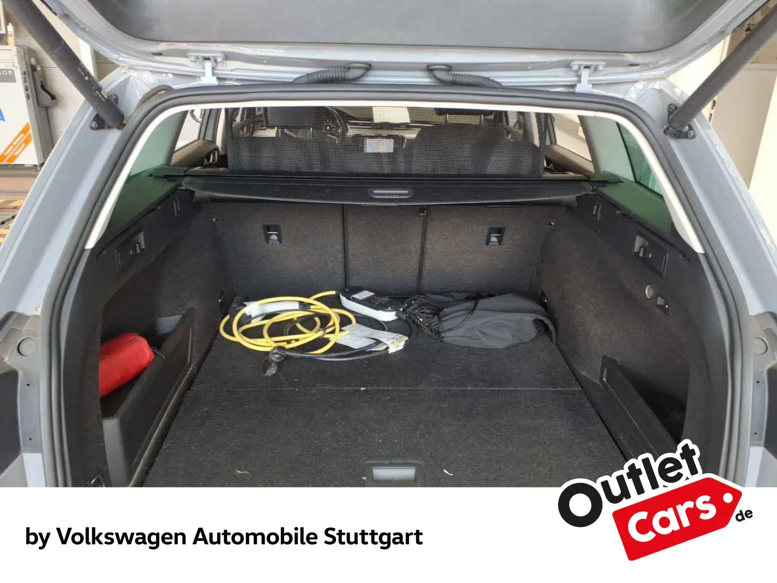 Volkswagen Passat Variant GTE 1.4 TSI Hybrid DSG Kamera AHK Navi DCC