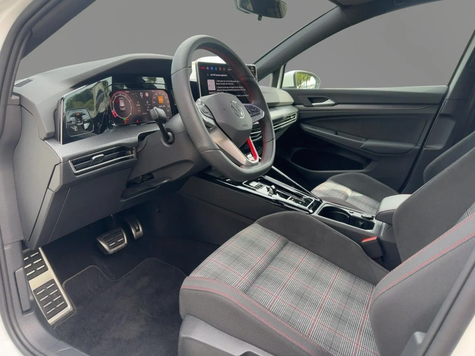 Volkswagen Golf GTI 2.0 TSI DSG ACC LED+ R-KAM SHZ VIRTUAL